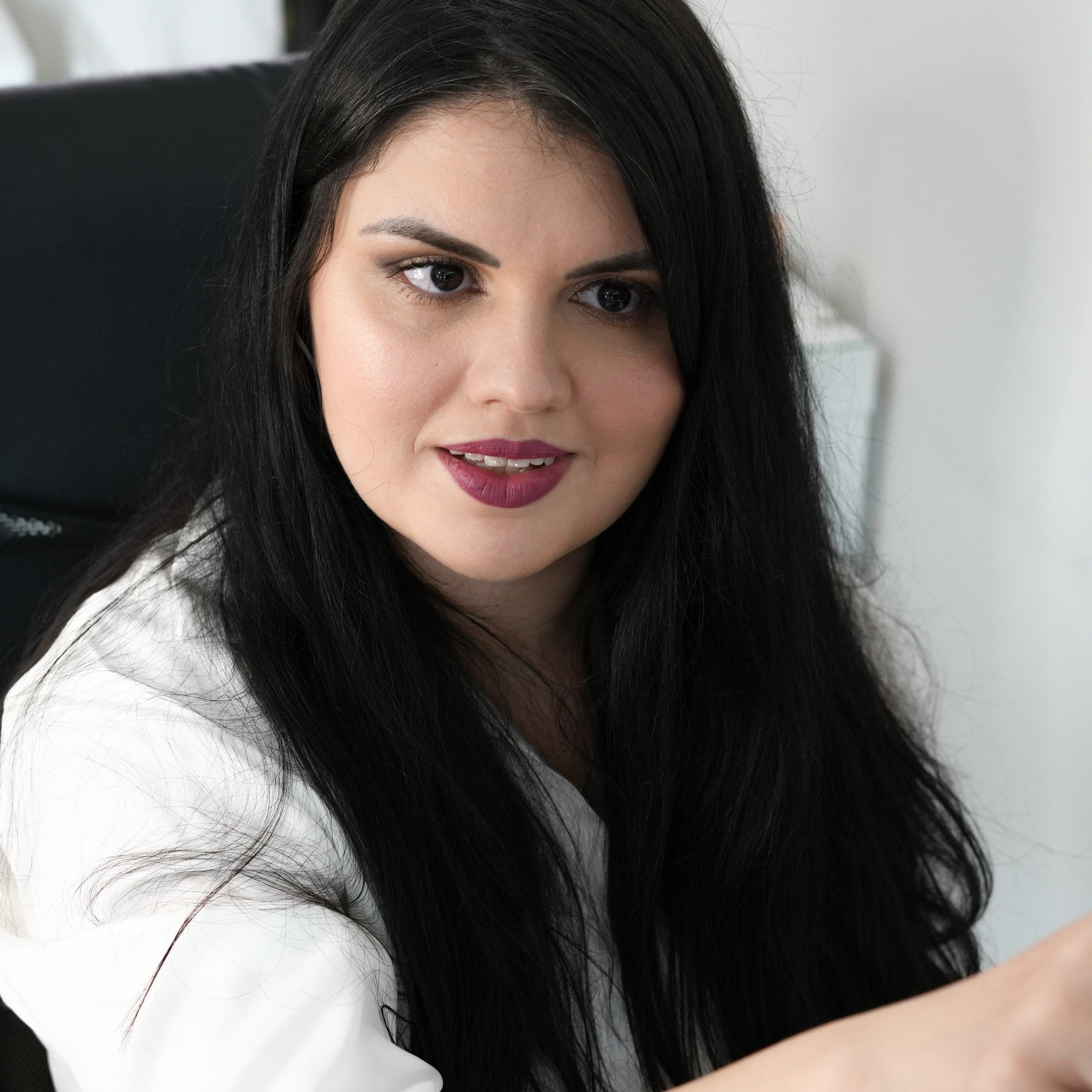 Francesca Moon on a business call with a b2b customer